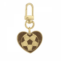 Футбол Спорт Илюстрация Черен Модел Злато Сърце Ключодържател Метален Ключодържател